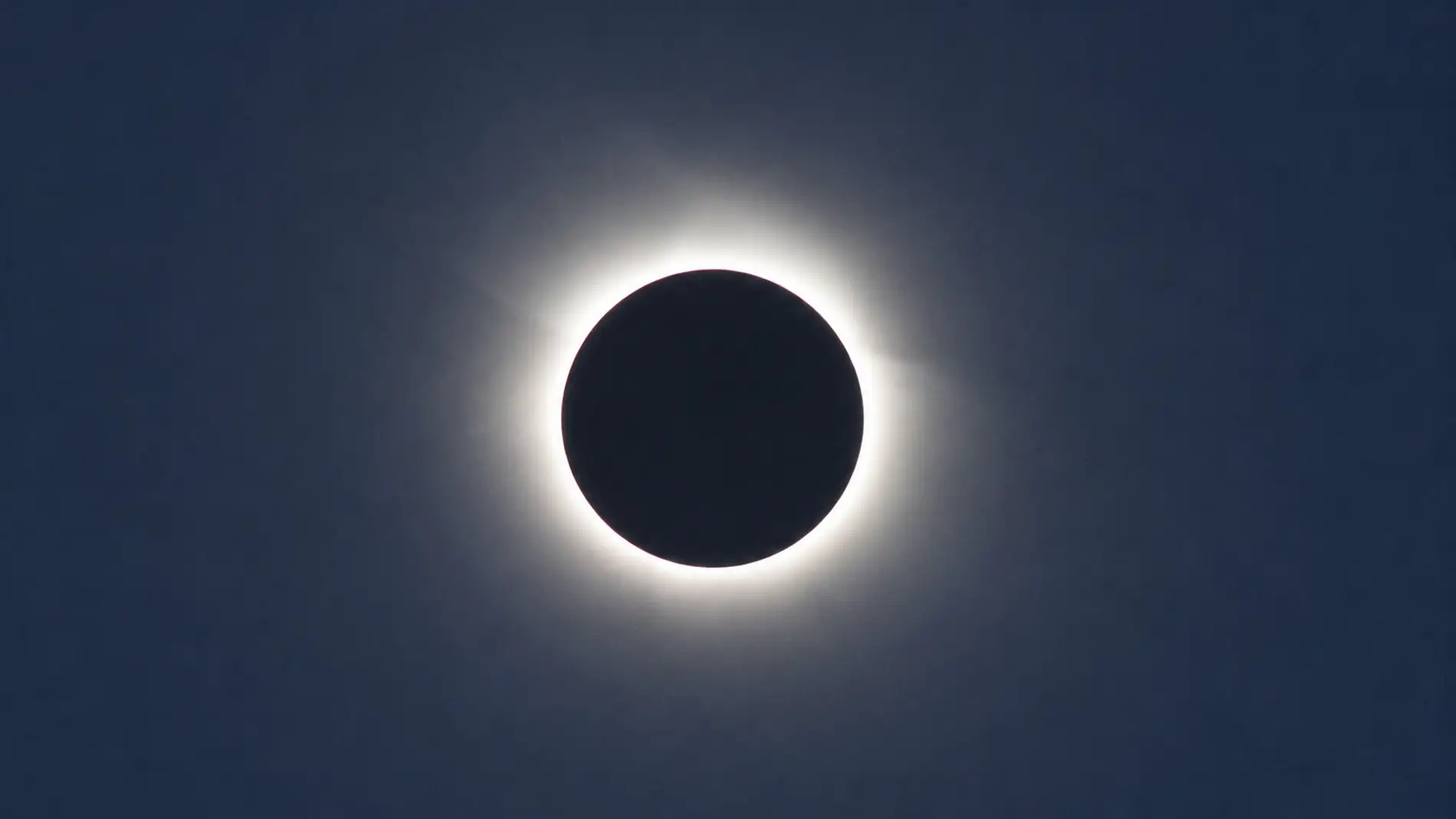 Eclipse solar total
