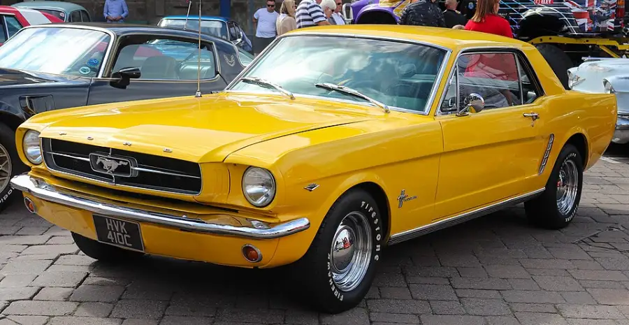 Ford Mustang de 1965, uno de los coches clásicos americanos más reconocibles